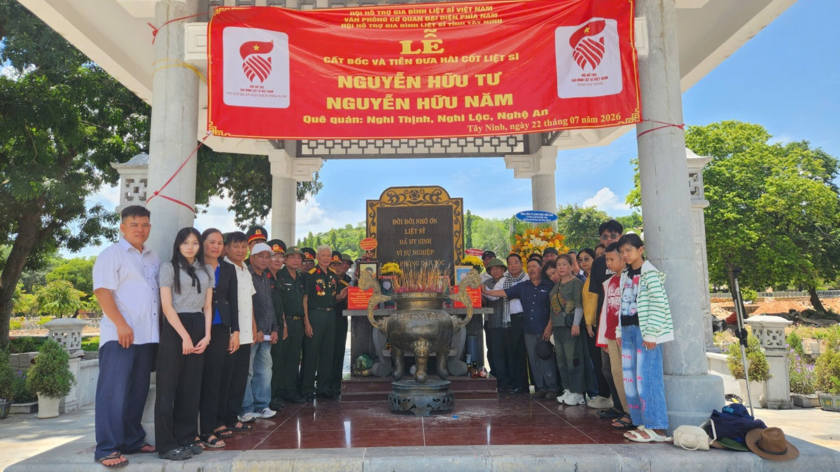 Cùng nhập ngũ, chung chiến hào và hành trình trở về quê hương xứ Nghệ của hai liệt sĩ sau 49 năm